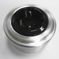 Нажмите для увеличения Розетка с з.к., металл, Чёрная/Серебро